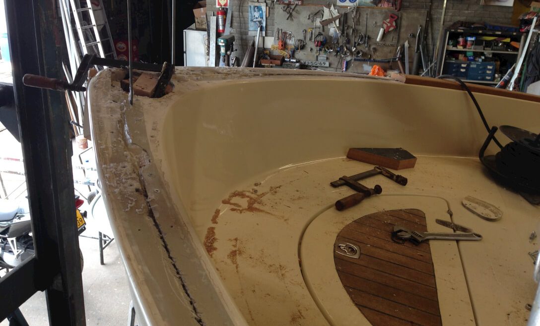 Polyester reparatie Vinkeveen